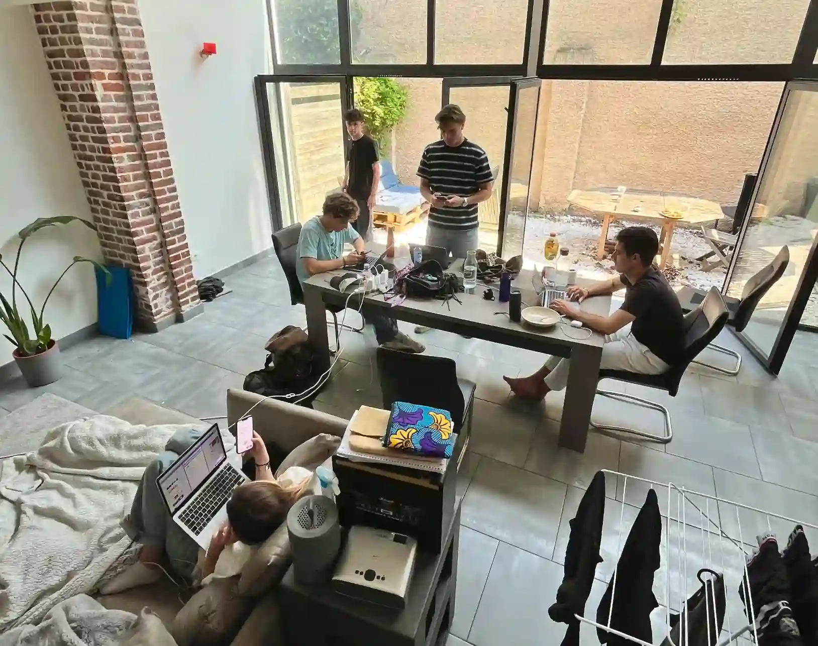 Studcasa team working